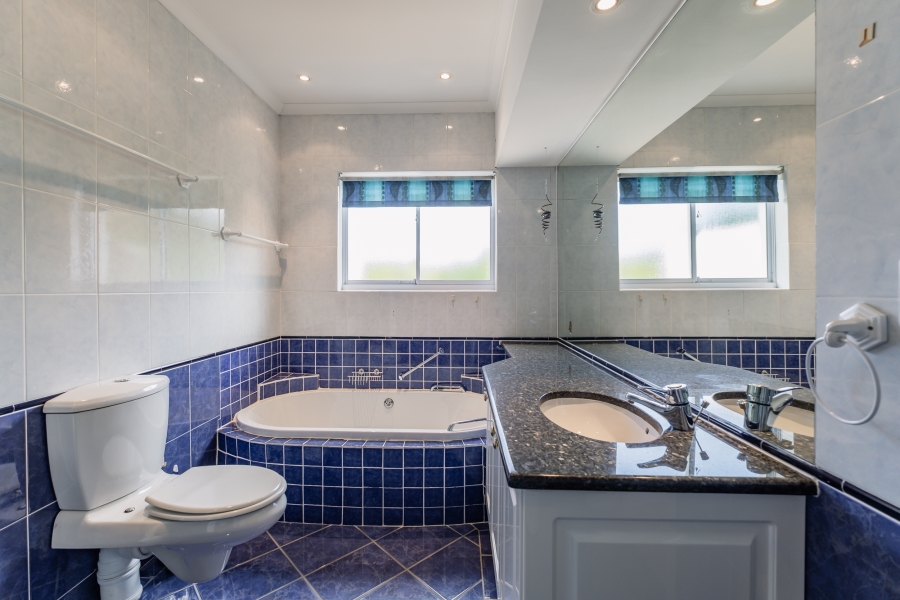 3 Bedroom Property for Sale in Noordhoek Manor Western Cape